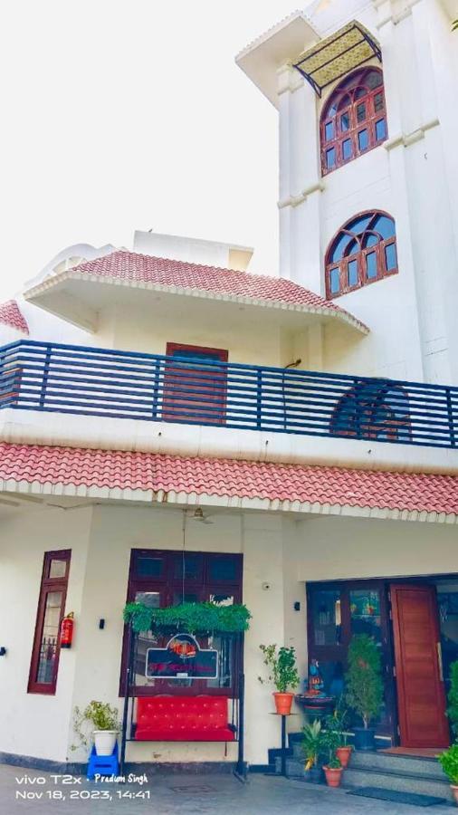 Mauji'S Villa Hotel & Guest House Allāhābād Junction Kültér fotó