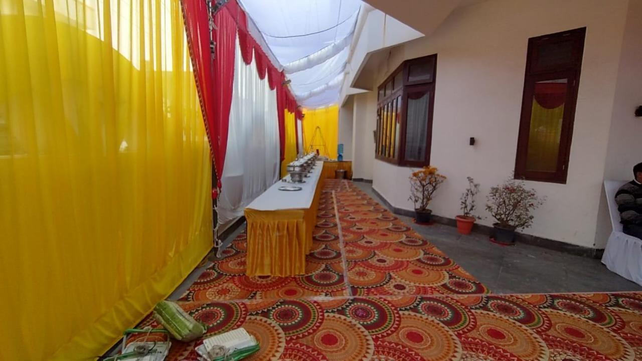 Mauji'S Villa Hotel & Guest House Allāhābād Junction Kültér fotó