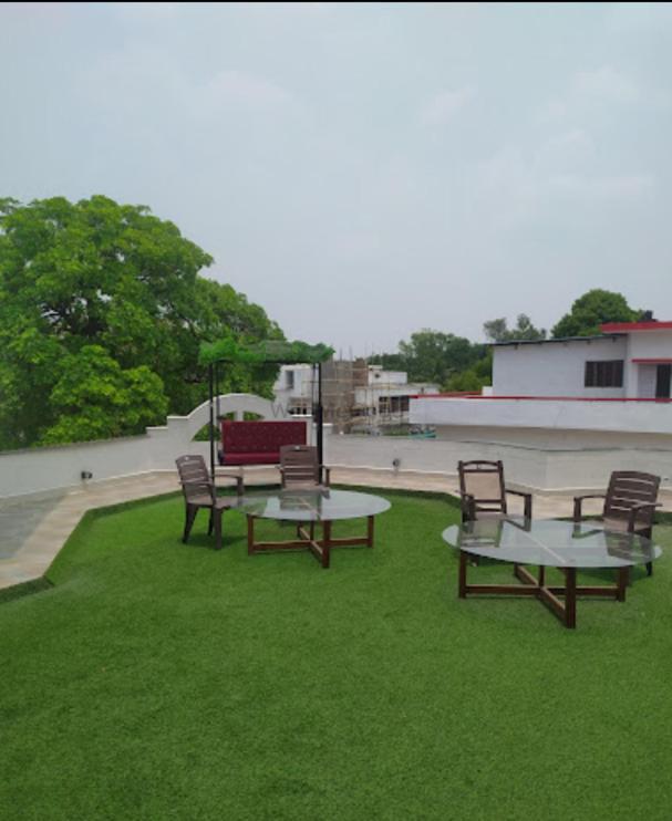 Mauji'S Villa Hotel & Guest House Allāhābād Junction Kültér fotó